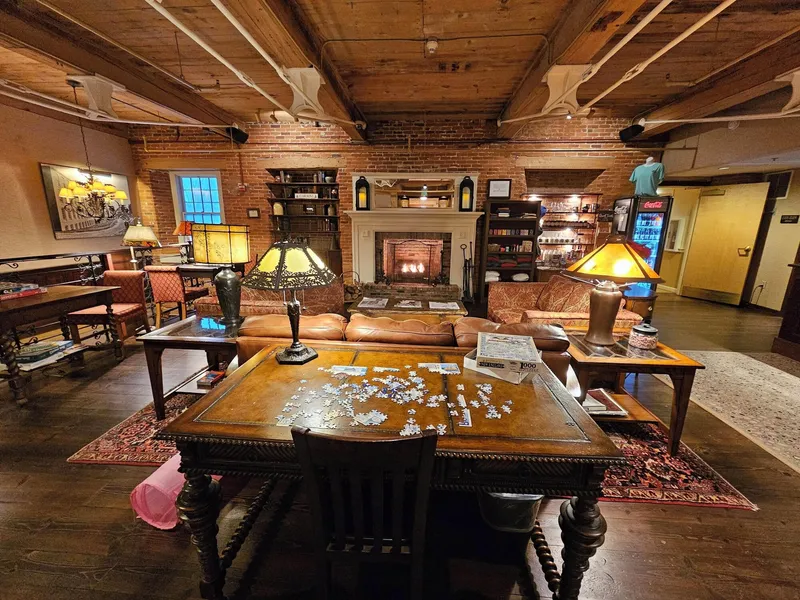 The Common Man Inn & Restaurant hotel detail image 2