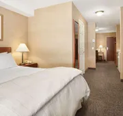 Days Inn & Suites by Wyndham Cochrane hotel detail image 5