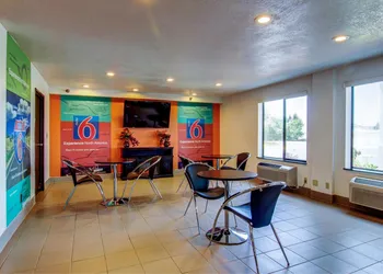 Motel 6-Columbia MO - East hotel thumbnail 7