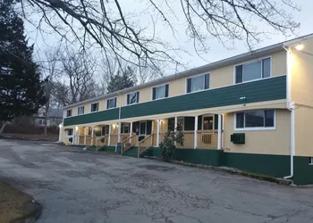 Dartmouth Motor Inn hotel thumbnail 2