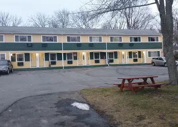 Dartmouth Motor Inn hotel thumbnail 3
