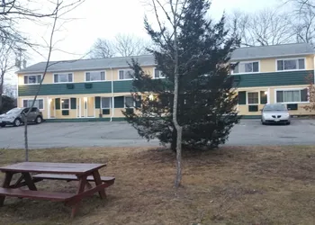 Dartmouth Motor Inn hotel thumbnail 6