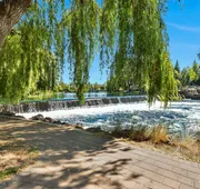 Bend Riverside Rentals hotel detail image 4