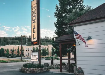 Canyon Motel hotel thumbnail 3