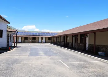 Canyon Motel hotel thumbnail 5