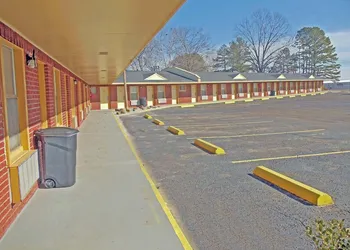 Antlers Budget Inn hotel thumbnail 8