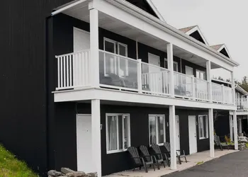 The Iona Heights Inn hotel thumbnail 2