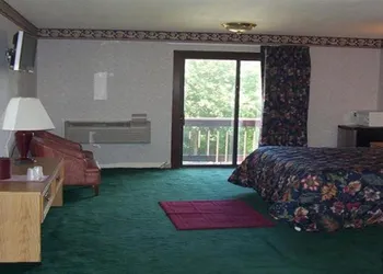 Passport Inn and Suites - Middletown hotel thumbnail 6