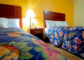 Passport Inn and Suites - Middletown hotel thumbnail 7