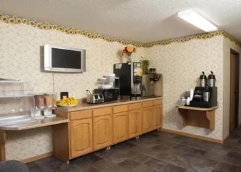 Cherokee Inn hotel thumbnail 6