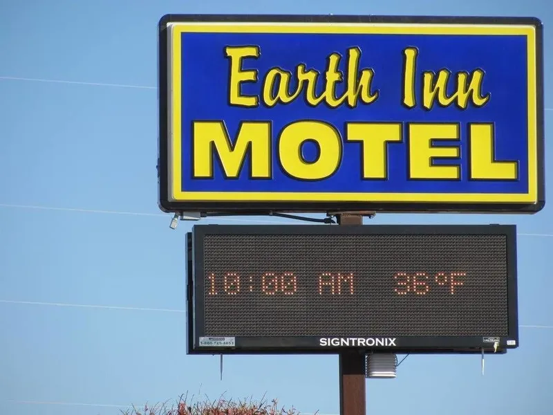 Earth Inn Motel hotel detail image 2