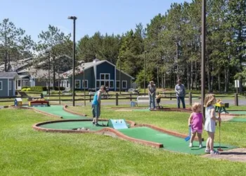 Country Inn of Two Harbors hotel thumbnail 3