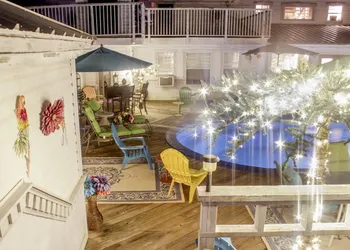 Book Nook Inn hotel thumbnail 3