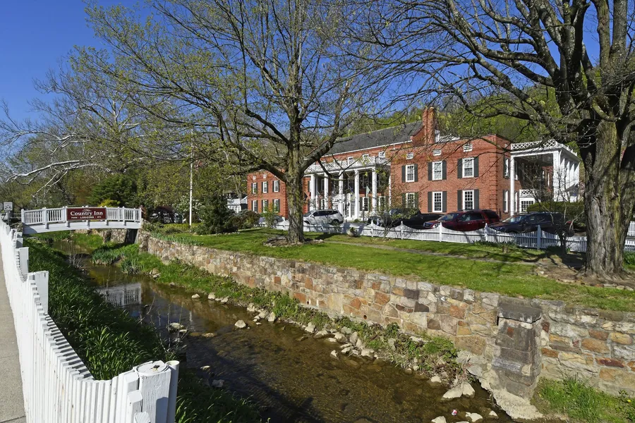 The Country Inn of Berkeley Springs hotel detail image 2