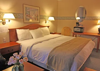 Motel Le JoliBourg hotel thumbnail 8