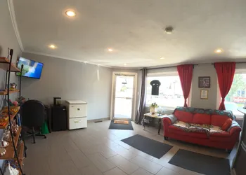 Westview Motel hotel thumbnail 7