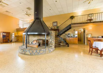 OYO Hotel Lebanon MO I-44 hotel thumbnail 2