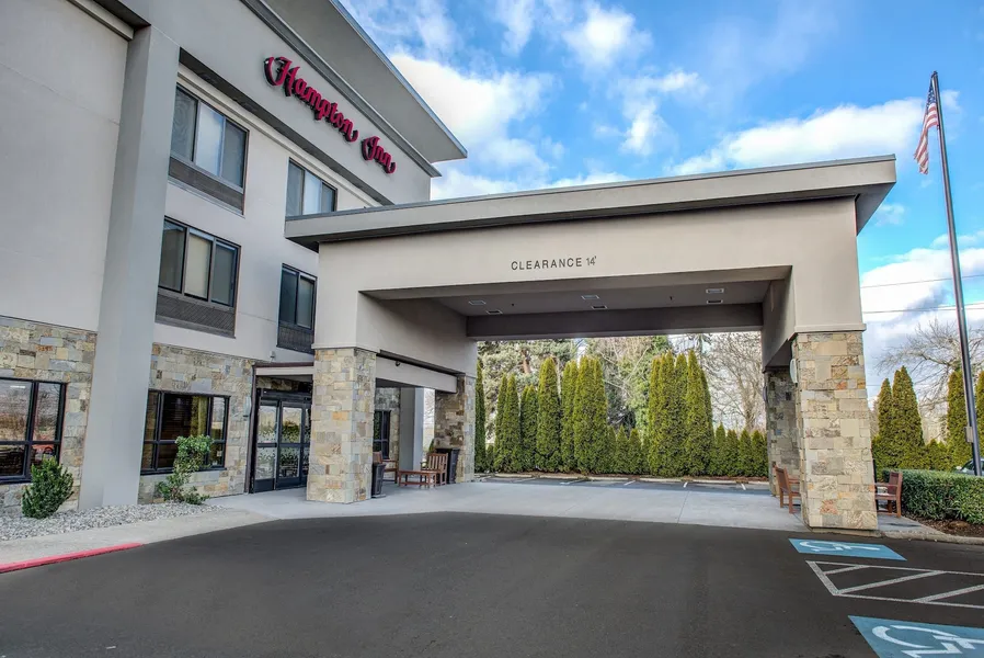 Hampton Inn Portland East hotel detail image 2