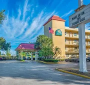 La Quinta Inn by Wyndham West Palm Beach - Florida Turnpike hotel detail image 4