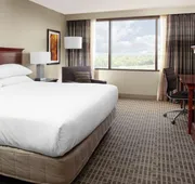 DoubleTree by Hilton Kansas City - Overland Park hotel detail image 4