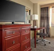 DoubleTree by Hilton Kansas City - Overland Park hotel detail image 7