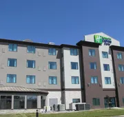 Holiday Inn Express and Suites Kansas City Airport by IHG hotel detail image 3