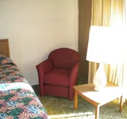 Budget Lakeview Inn hotel detail image 5