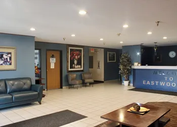 Eastwood Inn hotel thumbnail 5