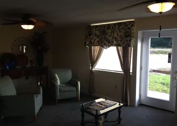 Pleasure Point Inn & Suites hotel thumbnail 2