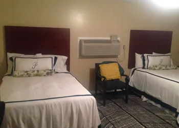 Pleasure Point Inn & Suites hotel thumbnail 4
