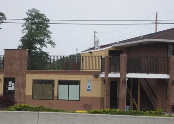 Brick Motor Inn hotel thumbnail 3