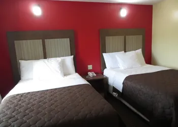 Brick Motor Inn hotel thumbnail 7