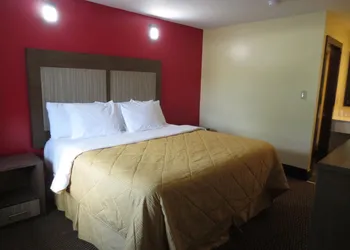 Brick Motor Inn hotel thumbnail 8