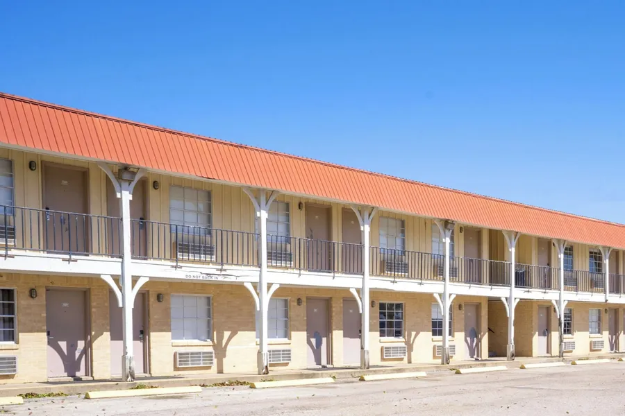 Woodfield Inn & Suites Hotel O, Yoakum TX 111 hotel detail image 2