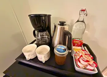 The Edenwild Boutique Inn hotel thumbnail 2