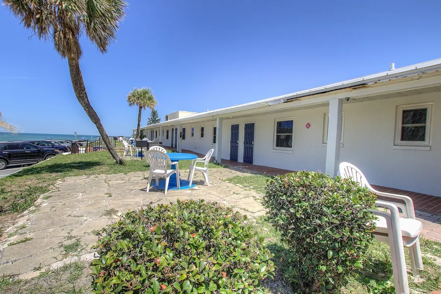 Daytona Shores Inn & Suites hotel detail image 2