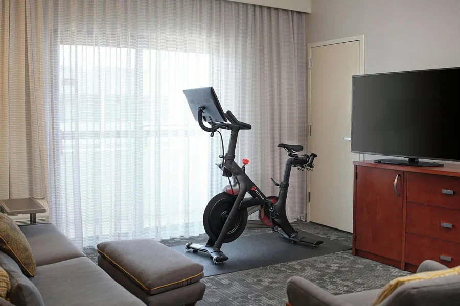 Courtyard by Marriott Charlotte Southpark hotel detail image 6