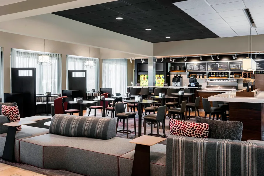 Courtyard by Marriott Chicago O'Hare hotel detail image 6