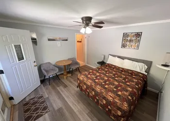 Honor Motel hotel thumbnail 7