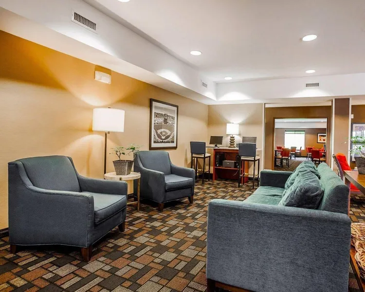 Comfort Suites Independence - Kansas City hotel detail image 6