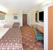Microtel Inn & Suites by Wyndham Denver Airport hotel detail image 4