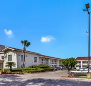 Studio 6 Baytown, TX - Garth Road hotel detail image 3