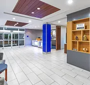 Holiday Inn Express Hotel & Suites - Houston Space Center by IHG hotel detail image 5