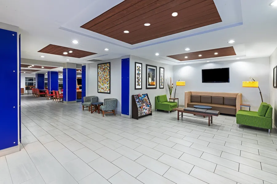 Holiday Inn Express Hotel & Suites - Houston Space Center by IHG hotel detail image 6