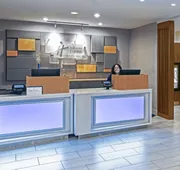 Holiday Inn Express Hotel & Suites - Houston Space Center by IHG hotel detail image 7