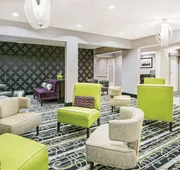 La Quinta Inn & Suites by Wyndham The Woodlands/Spring hotel detail image 7