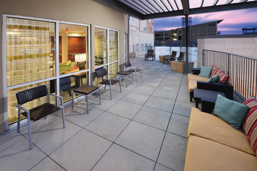 Courtyard by Marriott Houston Pearland hotel detail image 2