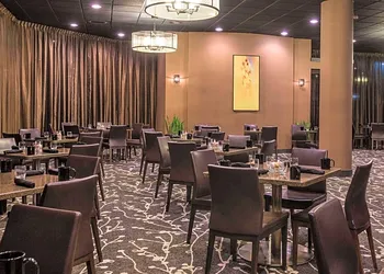 Wyndham Houston West hotel thumbnail 7