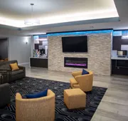 La Quinta Inn & Suites by Wyndham Houston East at Normandy hotel detail image 5