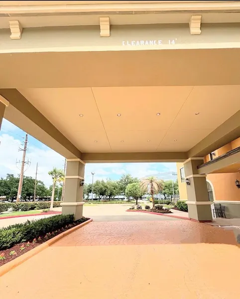 Comfort Suites Westchase Houston Energy Corridor hotel detail image 2